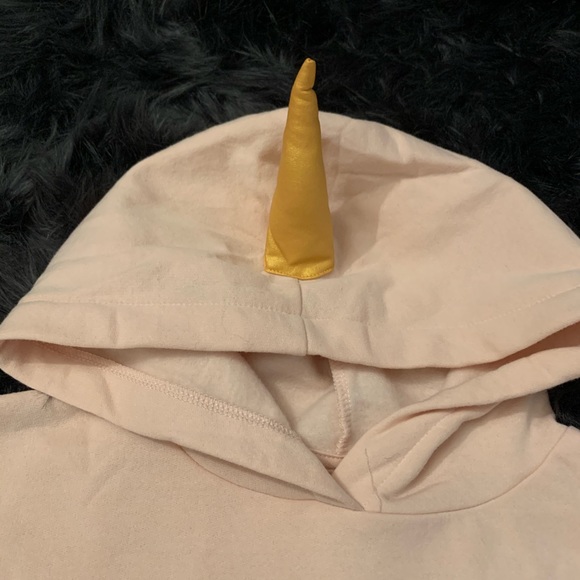 Cropped “I’m a Unicorn” hoodie sweater - Picture 2 of 3